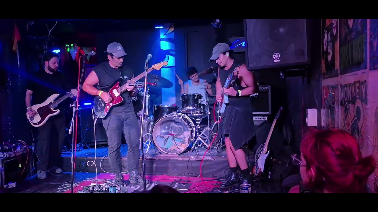 𝗦𝗢𝗙𝗜𝗔 𝗦𝗘𝗥𝗣𝗜𝗘𝗡𝗧𝗘 - [en vivo, Toke** 𝘉𝘢𝘤𝘬 𝘍𝘳𝘰𝘮 𝘛𝘩𝘦 𝘋𝘦𝘢𝘥]