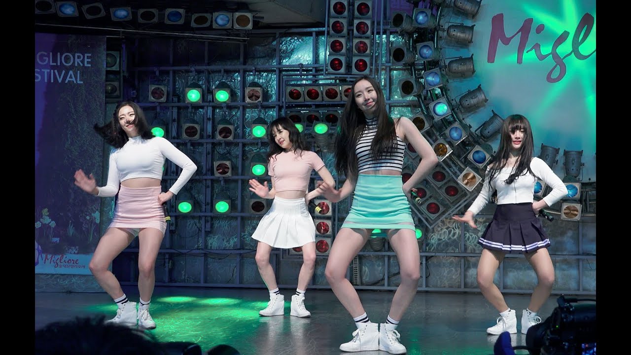 식스밤(SixBomb)[4K직캠]십년만 기다려 베이베@20160214 Rock Music