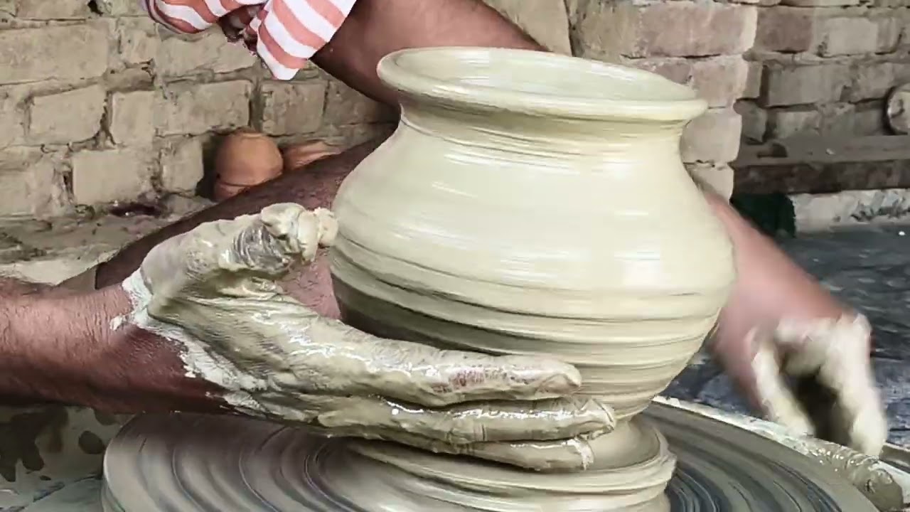 मिट्टी के बर्तन प्लीज दोस्तों लाइक सब्सक्राइब करें 🙏🙏