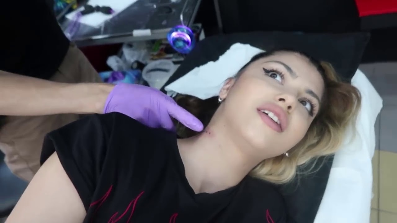 Irina Deaconescu si Irina Sălăjeanu la Funky Tattoo Bucuresti