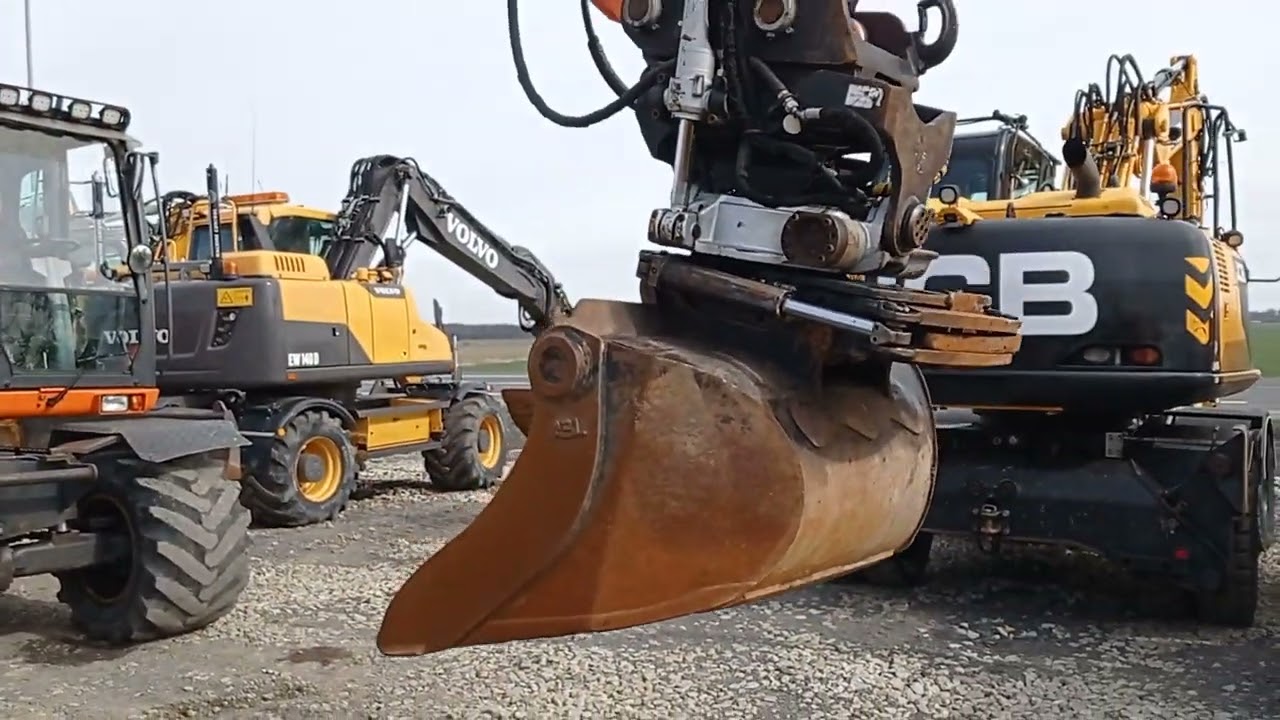 Koparka kołowa DOOSAN DX 140 W-3 + ROTATOR .2015 rok