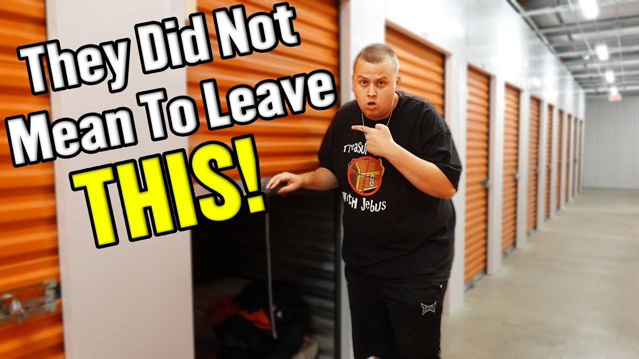 OLD OWNER DIDN'T MEAN TO LEAVE THESE BEHIND! MADE HUGE PROFIT! I Bought An Abandoned Storage Unit!