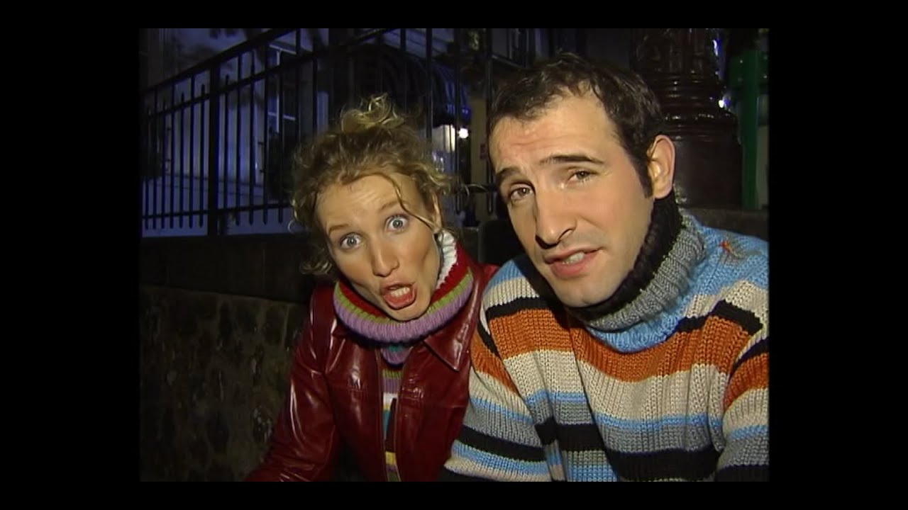 DVDvision sur le tournage de Un Gars, une fille ! Jean Dujardin & Alexandra Lamy nous saluent ! 2002