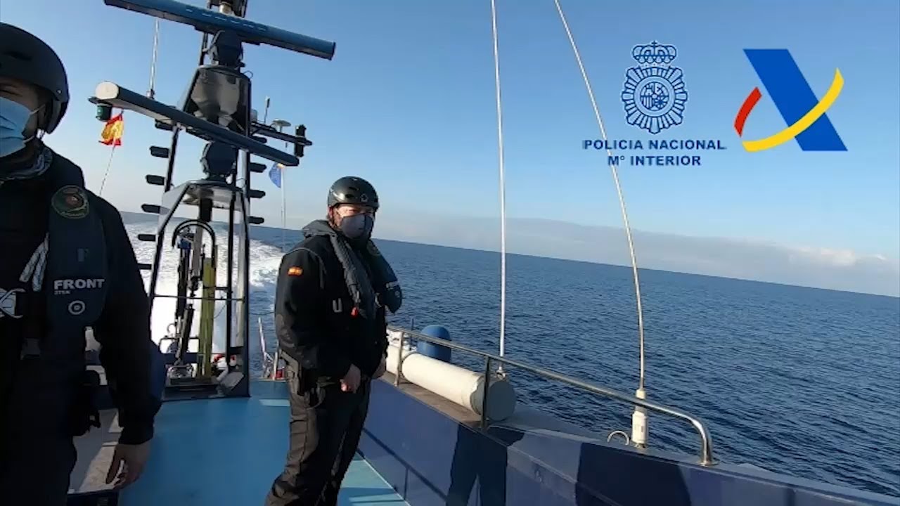 'Narcolancha' huye durante cinco horas pero es interceptada por la Policía