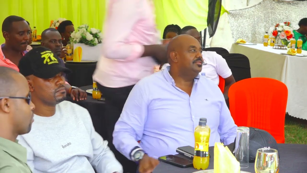MUHOOZI KAINERUGABA LIVE AT EKYISHAHE BY TRINITY BAND. MUHOOZI VS OPPOSITION. AT THE END ABAGEZI AAH