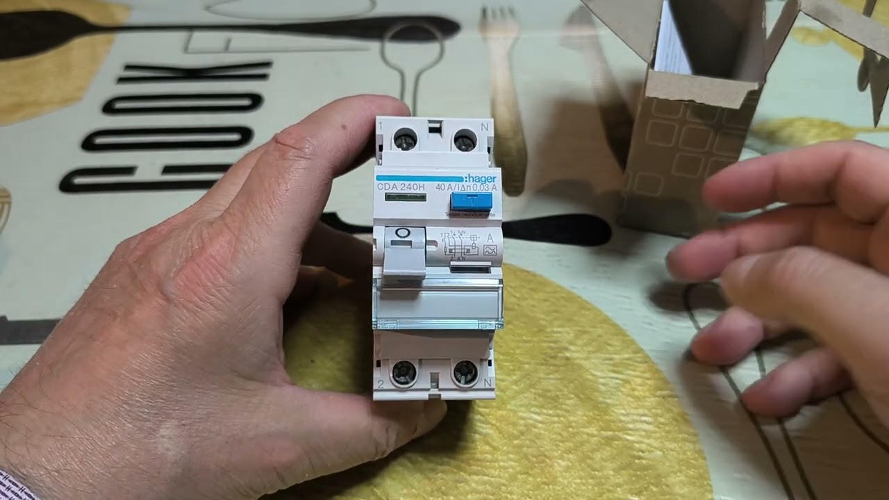 Παρουσίαση  ΔΙΑΦΟΡΙΚΟ ΡΕΛΕ ΔΙΑΡΡΟΗΣ ΤΥΠΟΥ Α  μοντέλο CDA240H Hager