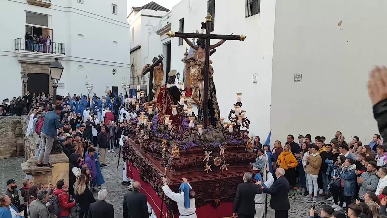 VIERNES SANTO MADRUGADA CADIZ 2019, recogida del cristo del perdon en santa cruz