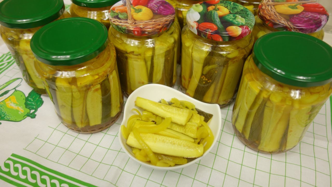 Cukinia marynowana z curry na zimę &ndash; domowe przetwory &ndash; cukinia do słoik&oacute;w