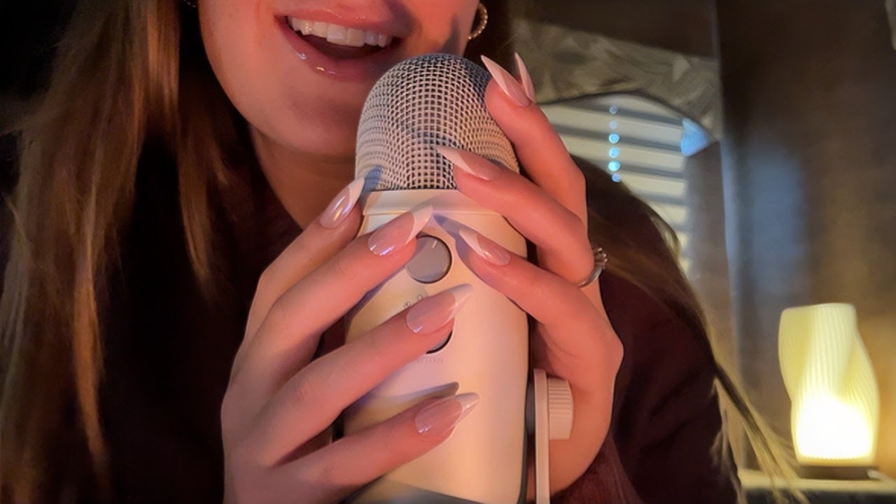 ASMR 🕯️ clicky whispers & crisp mouth sounds (Close Visuals)