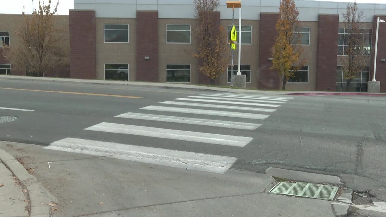 16-year-old hit by vehicle while in crosswalk in Pleasant Grove