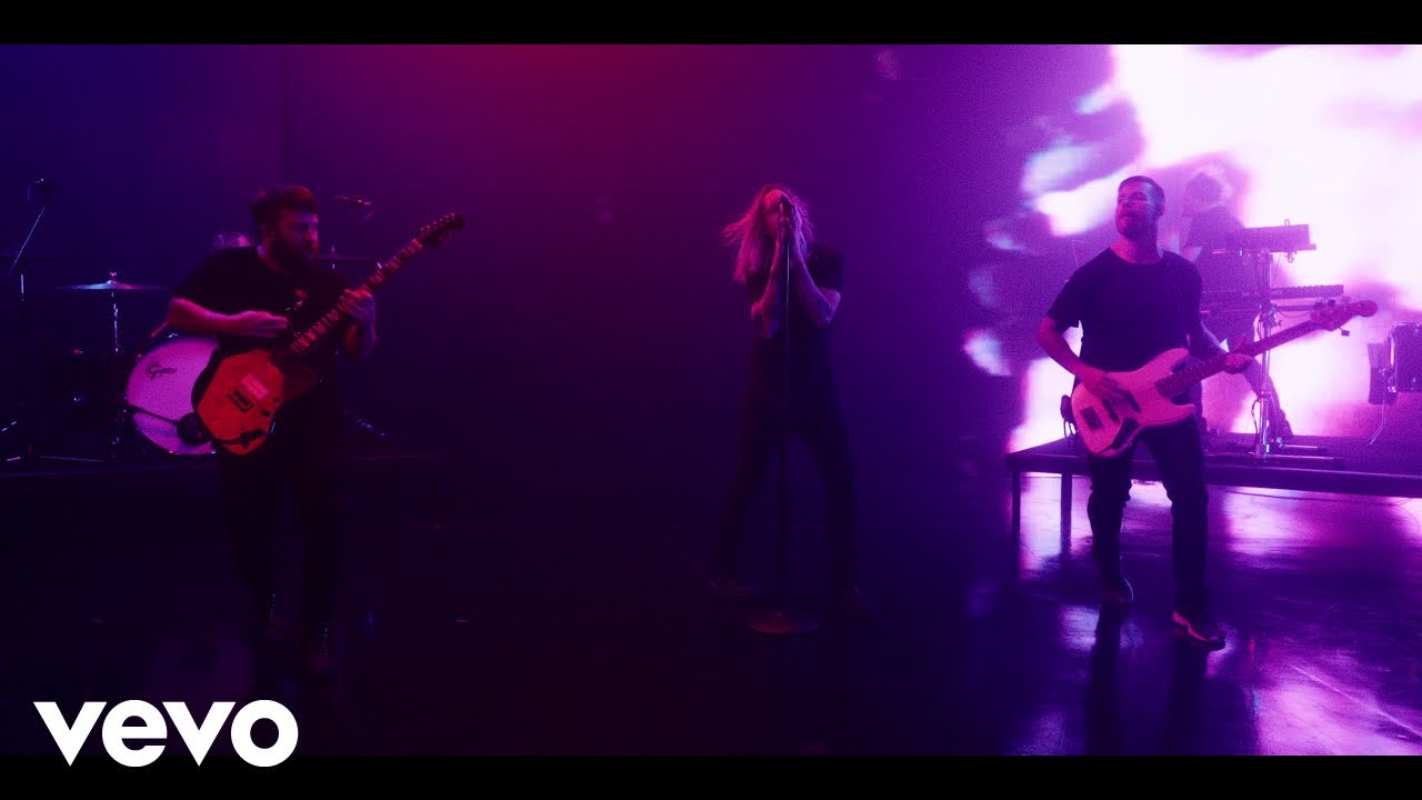Underoath - We're All Gonna Die (Live From Digital Ghost)