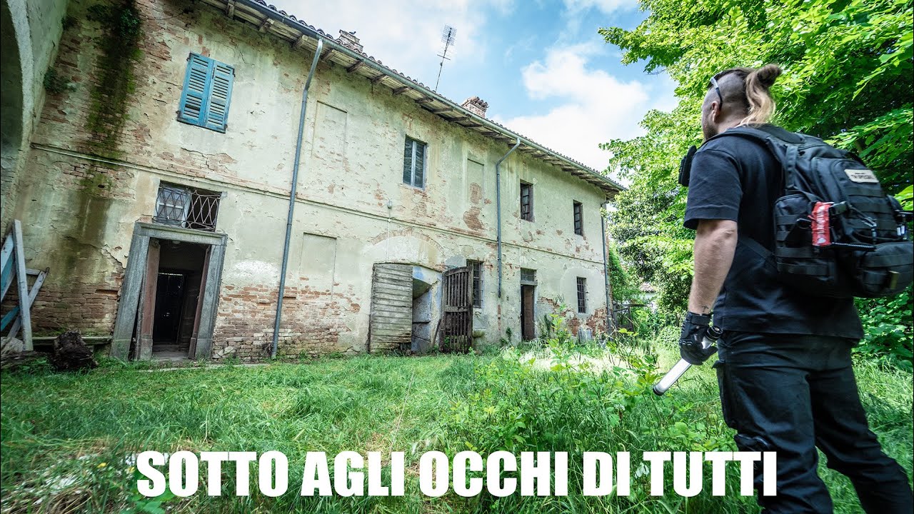 FAMIGLIA ABBANDONA LA PROPRIA CASA CENTENARIA FERMA AL 1950