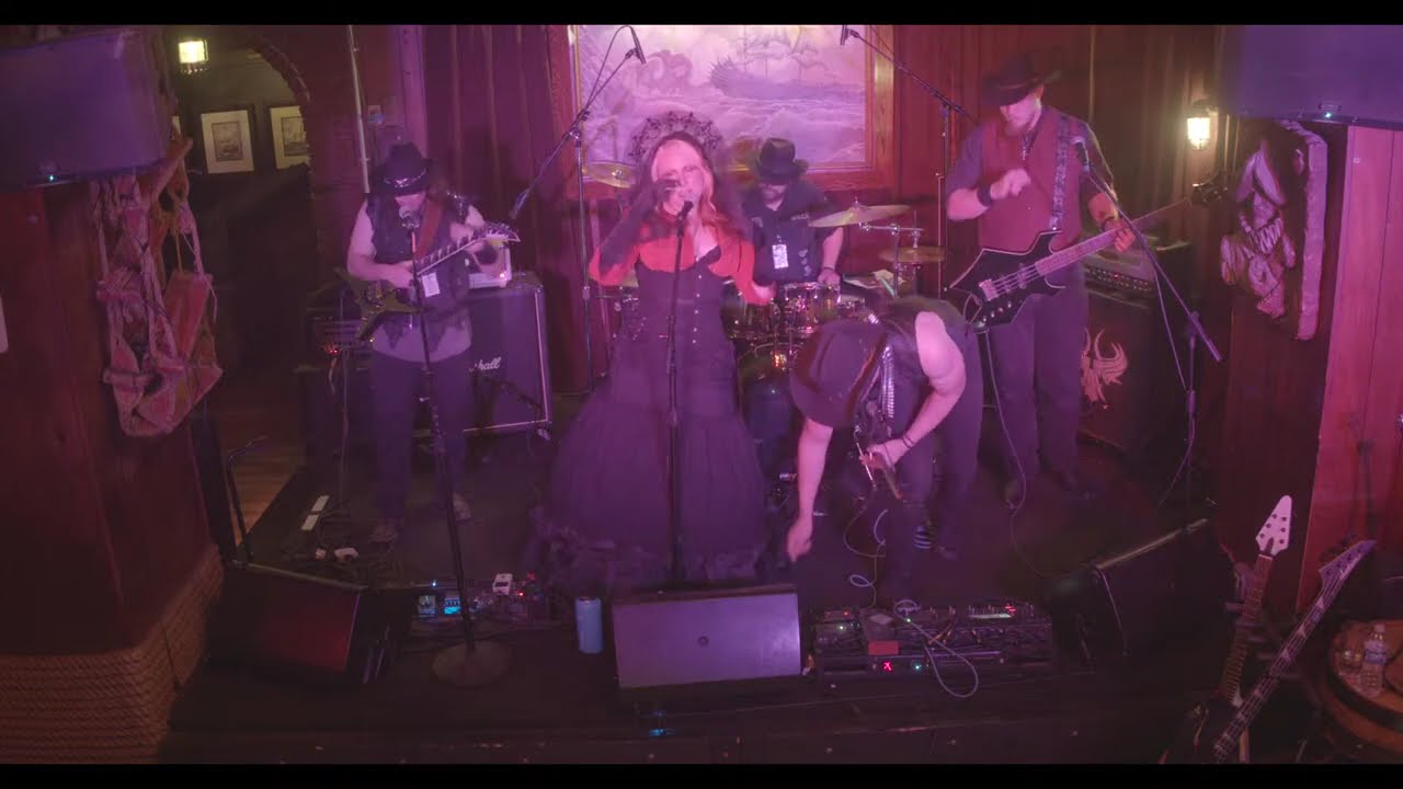Illumina AD live at Redwood Bar