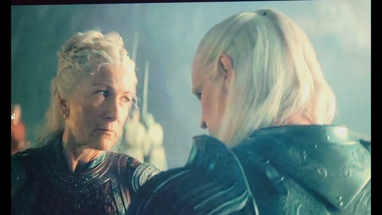 Meleys and Rhaenys return to Dragonstone