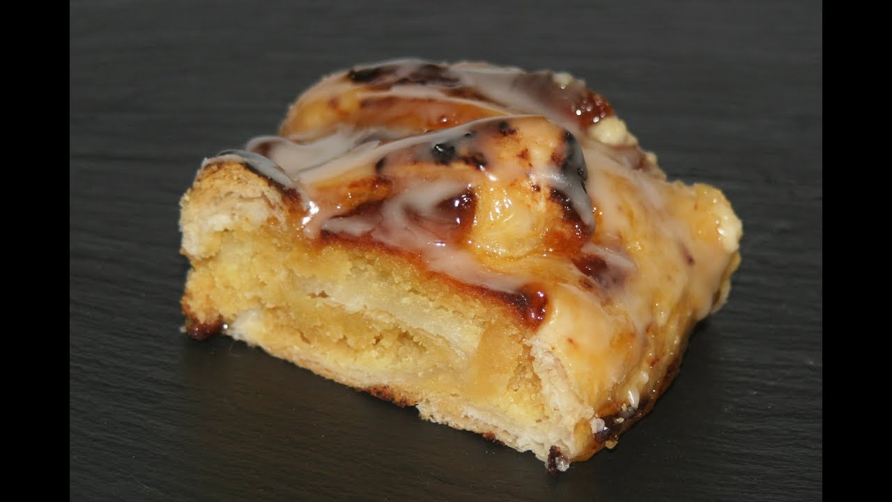 Marzipan Blätterteig Strudel mit Eierlikör. Schritt für Schritt mit Rezept.