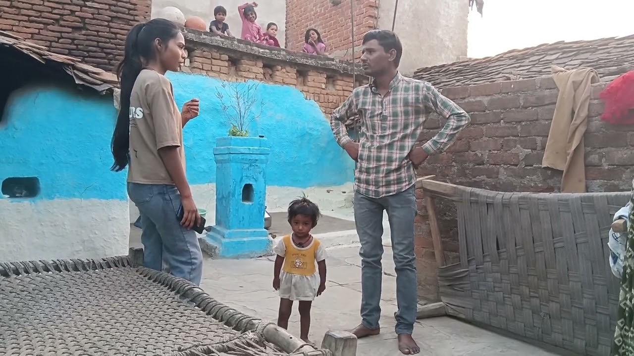वीडियो बुंदेली कॉमेडीराधे राधे###funny ₹#ekmotahathighumechala #vlog #whowillbemylifepartnerta 