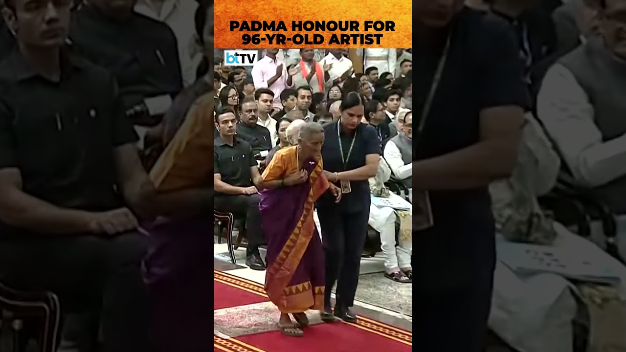 96-Year-Old Karnataka Puppeteer Bhimavva Doddabalappa Shillekyathara Receives Padma Shri Award