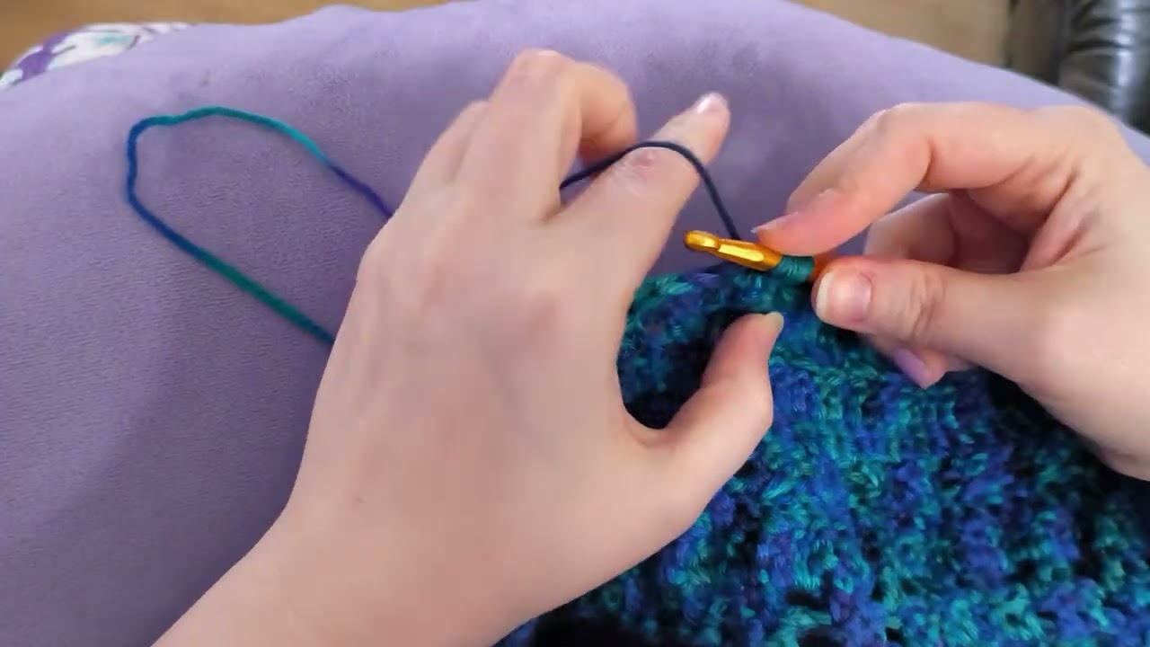 Relaxing crochet with me - perfect fall poncho -part 5