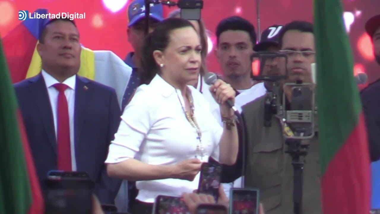 María Corina Machado aclamada por miles de seguidores en Chile