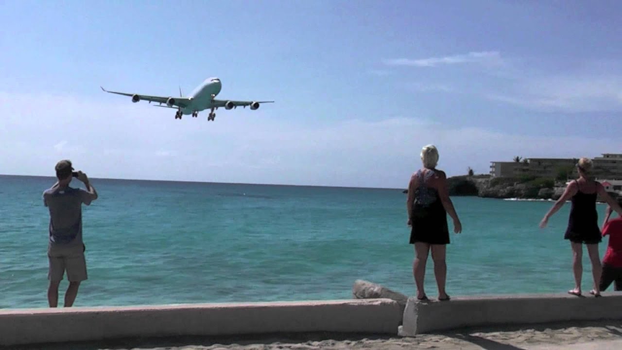 Beautiful Air France A340 Landing @ Princess Juliana (TNCM) [HD]
