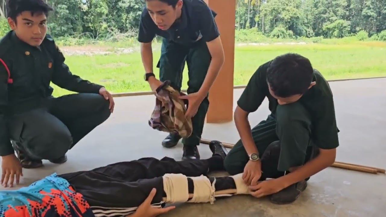 BANTU MULA (KECEDERAAN PATAH TULANG KERING & MEMBUAT USUNGAN)