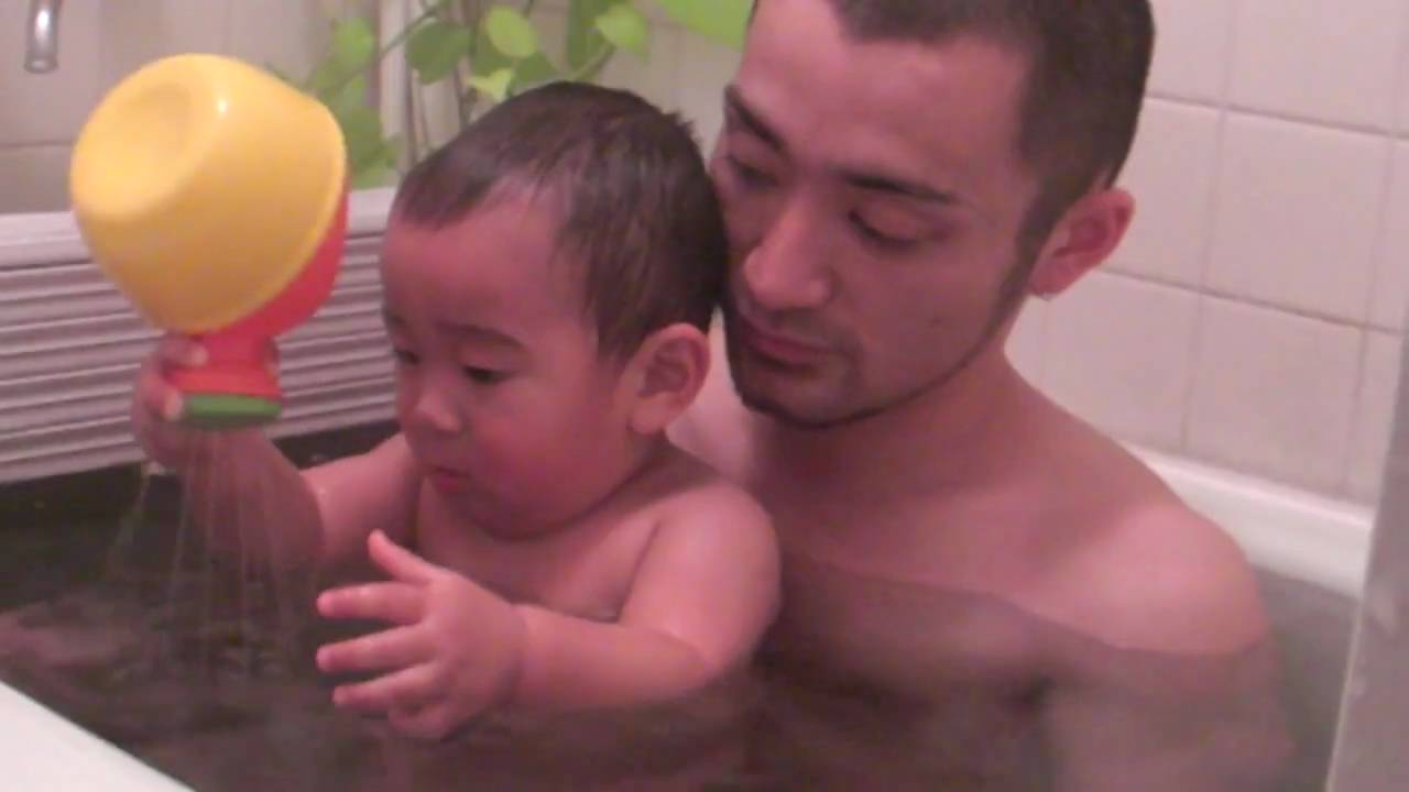 ２００９　ネオ　お正月　パパとお風呂