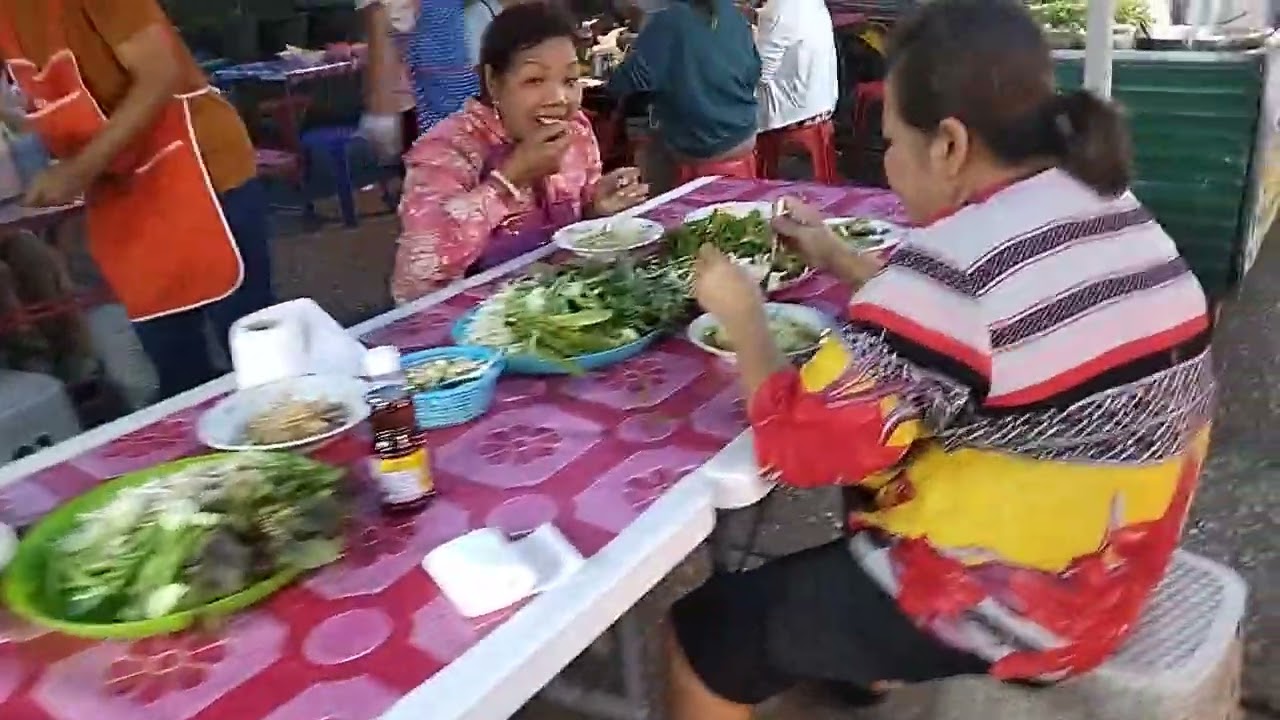 ถ้าน้องต้นข้าวมาออกงานเมืองมรดกโลกแห่งนี้บ้างน่าจะดีงามล้ำเลิศ  