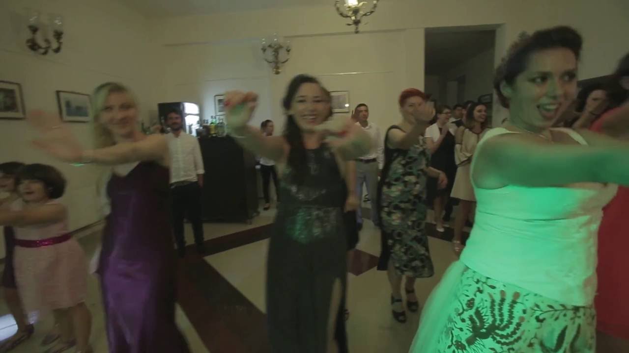 Chunari chunari @ my Romanian wedding