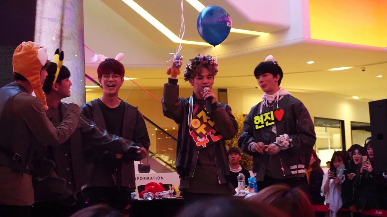 180409 STRAY KIDS GOYANG FANSIGN ( Grow Up (잘 하고 있어) + ENDING)