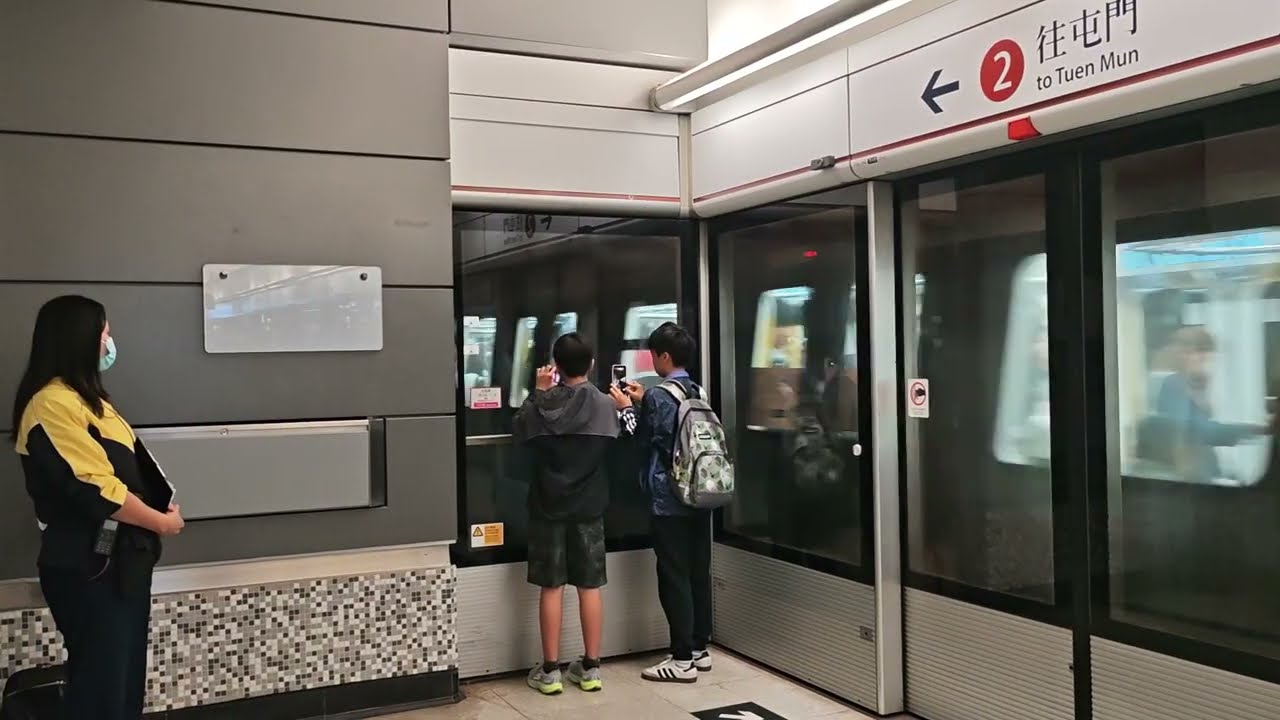 【港鐵MTR·夢回西鐵綫時代】港鐵屯馬綫路軌改道工程特別車務安排，C-Train型電客車D427-D428紅磡站進出站