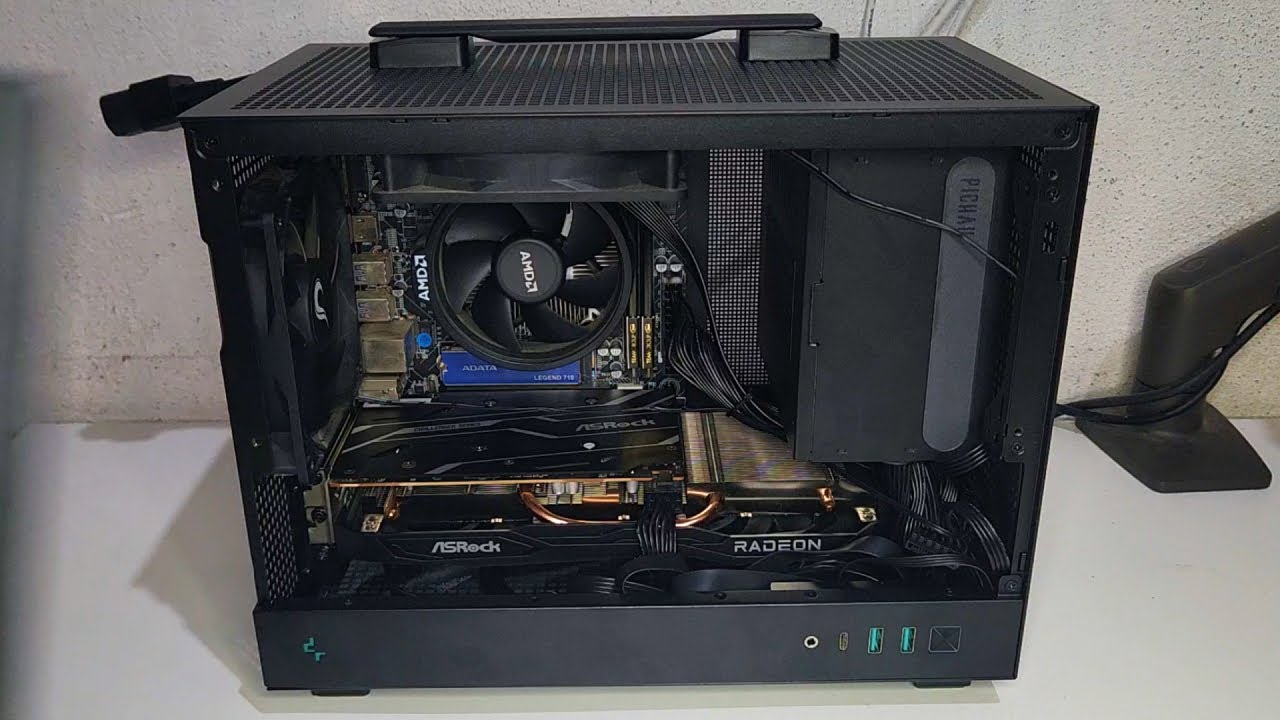 O menor gabinete para comprar no Brasil!!! (33cm altura) - DeepCool CH160