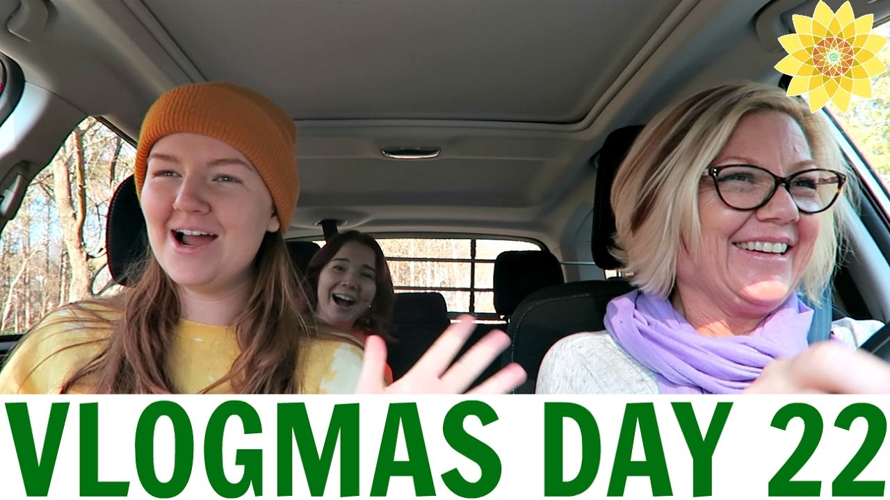 AN AFTERNOON WITH MY MOM + LINDS | VLOGMAS DAY 22 | 2016