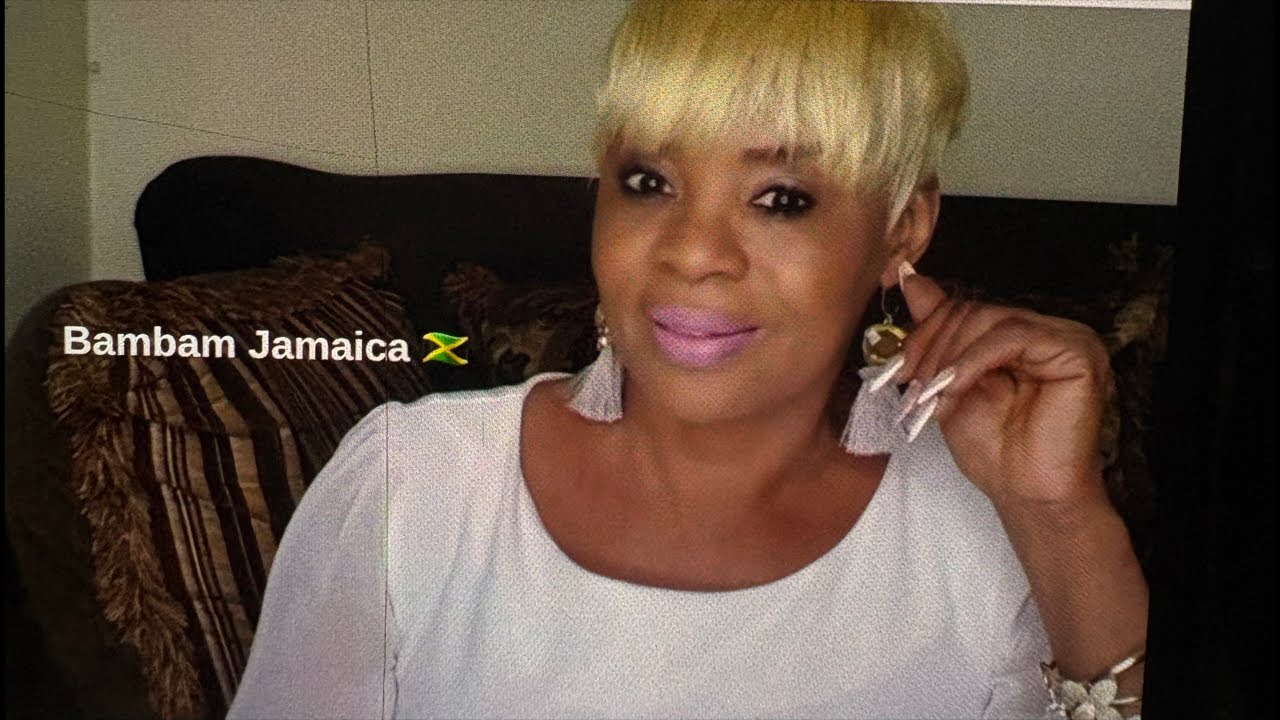 Queen b you’re obsessed with Donna(99)more than I thought