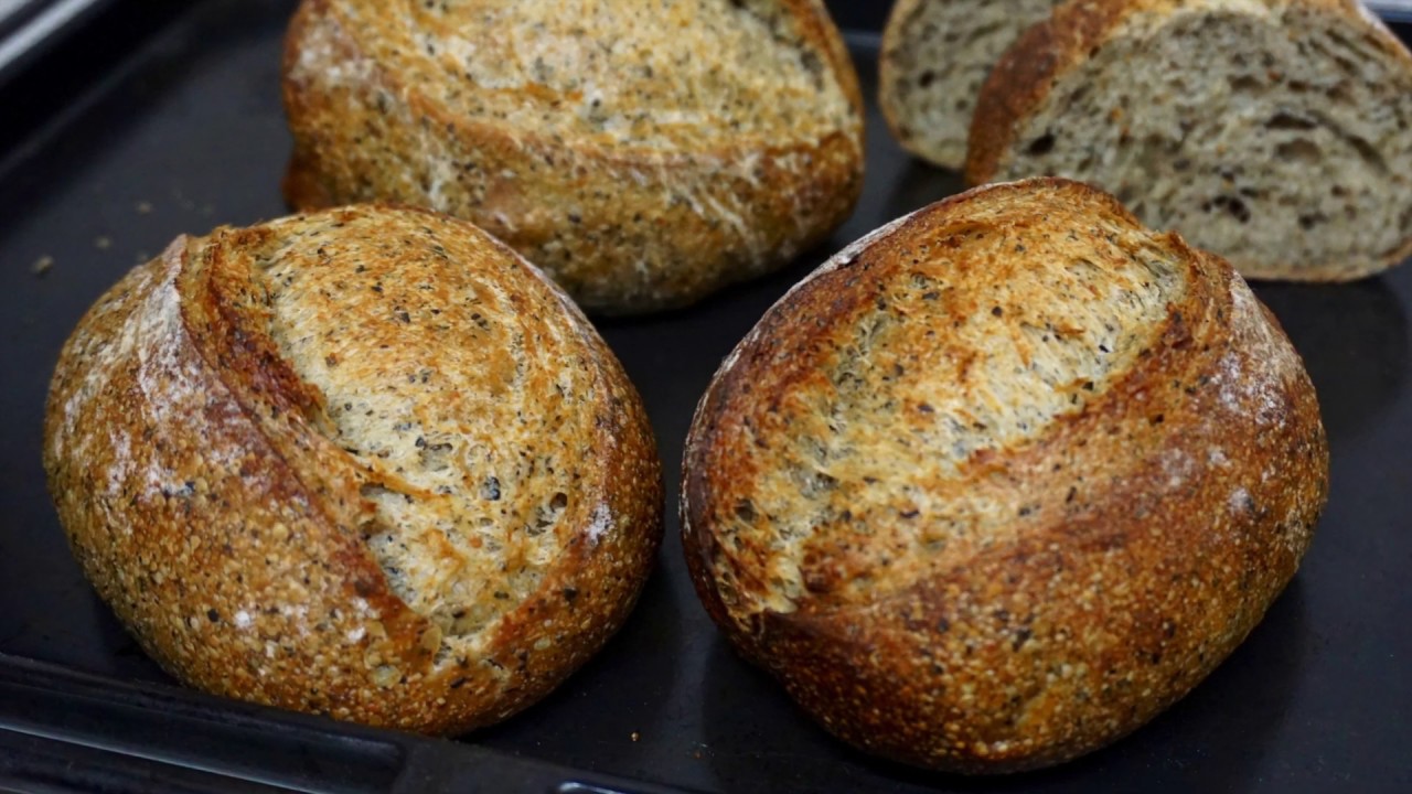 黑芝蔴軟法麵包 sesame flavored pain au levian サワー種ごまクッペ　HD鑑賞