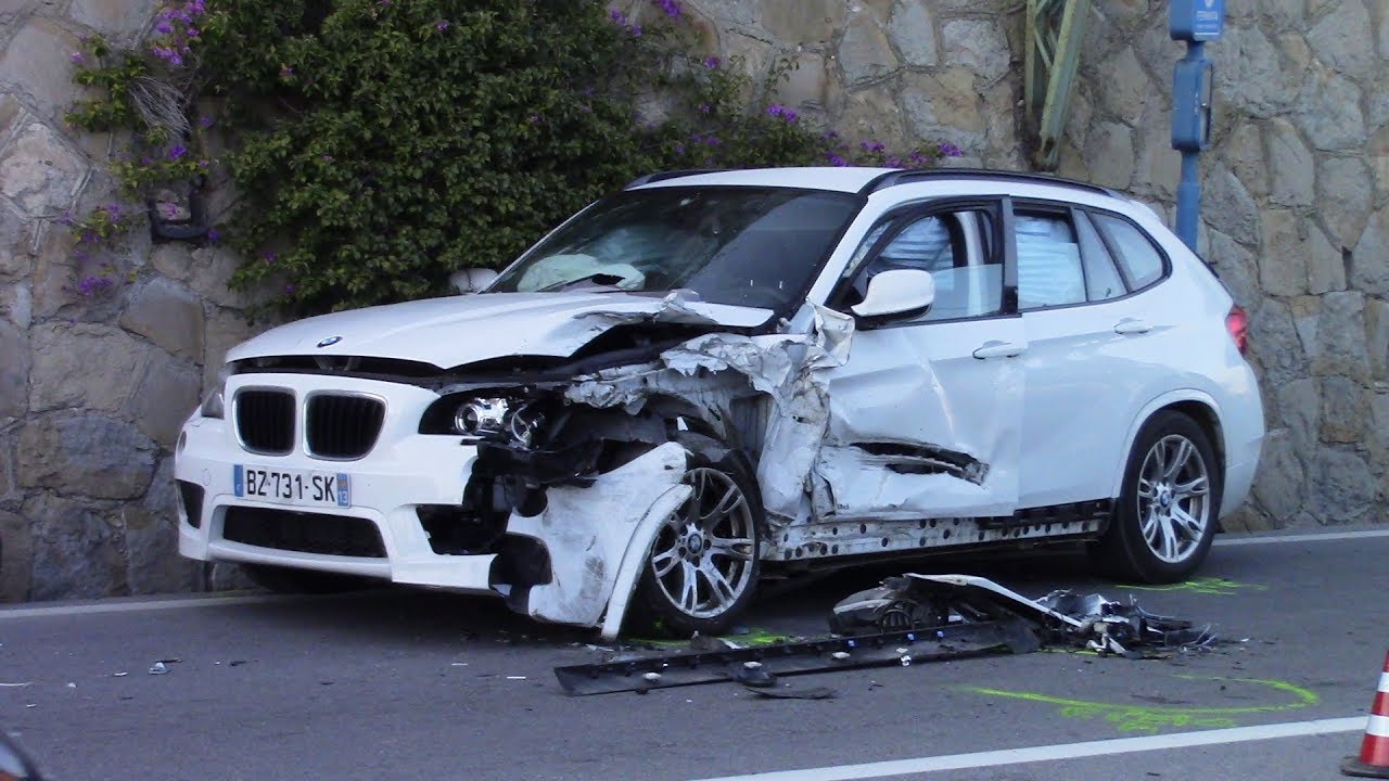Sanremo, schianto frontale tra due automobili a Capo Nero  - Parte 2/2 - 05 03 2019