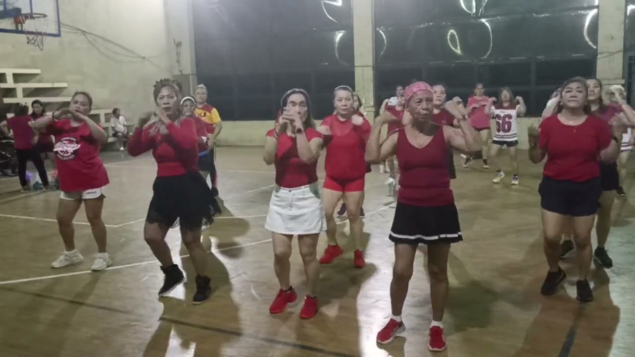 @knlphysicalfitness1425 Monday zumba with ZIN Romer. Music belongs to the rightful owner 