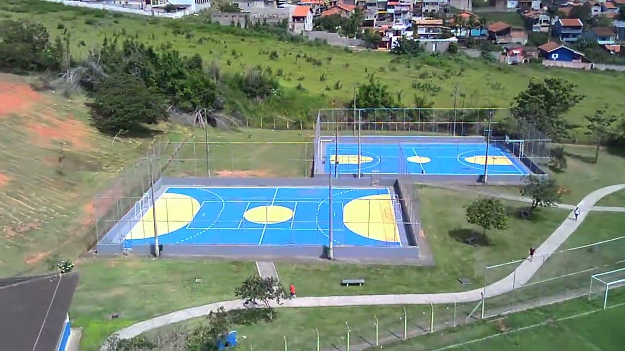 Vôo com drone sx1 sobre o poliesportivo do Jd cerejeiras em São José dos Campos 