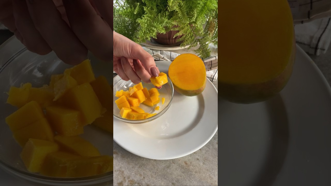 Praticidade &eacute; tudo, vem ver esse life hack para manh&atilde; sair em cubos 🥭