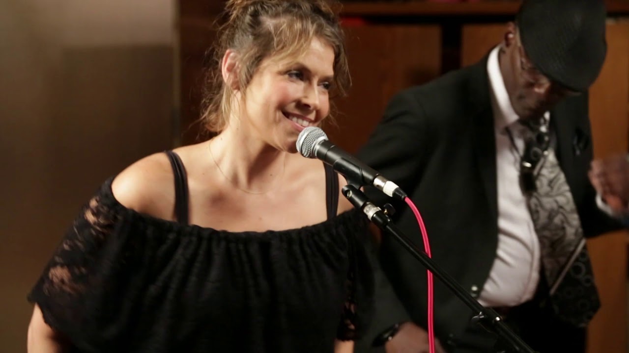 We Got The Beat (The Go-Gos cover) - The Engagements