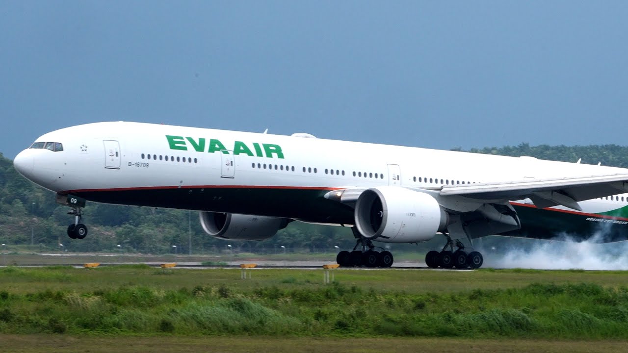 Eva Air 777 Beautiful Landing at Kuala Lumpur