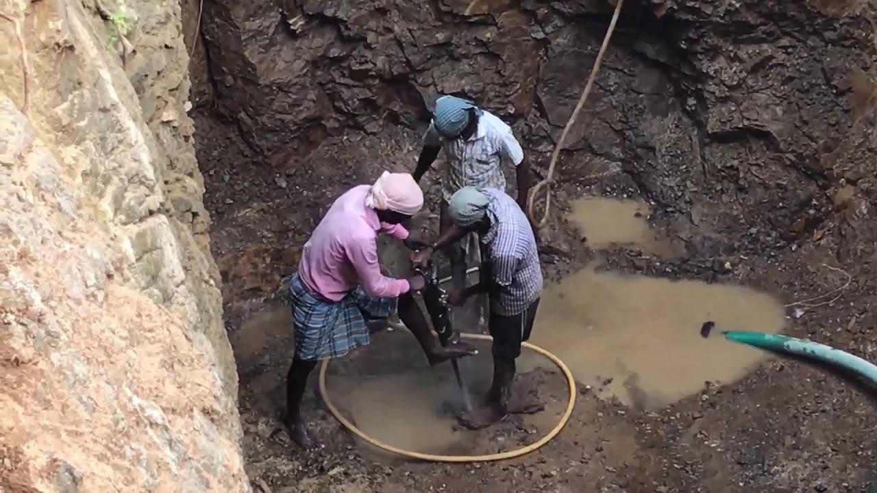 DIGGING WELL IN INDIA
