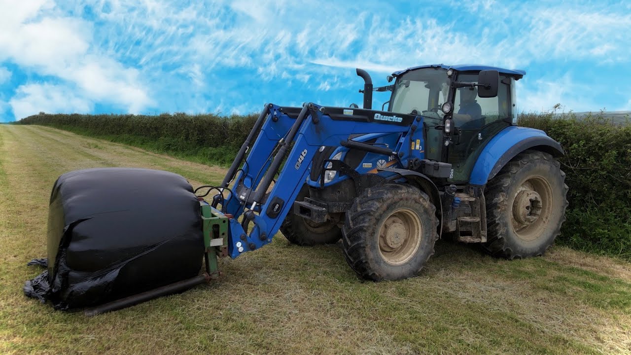 Carting bales