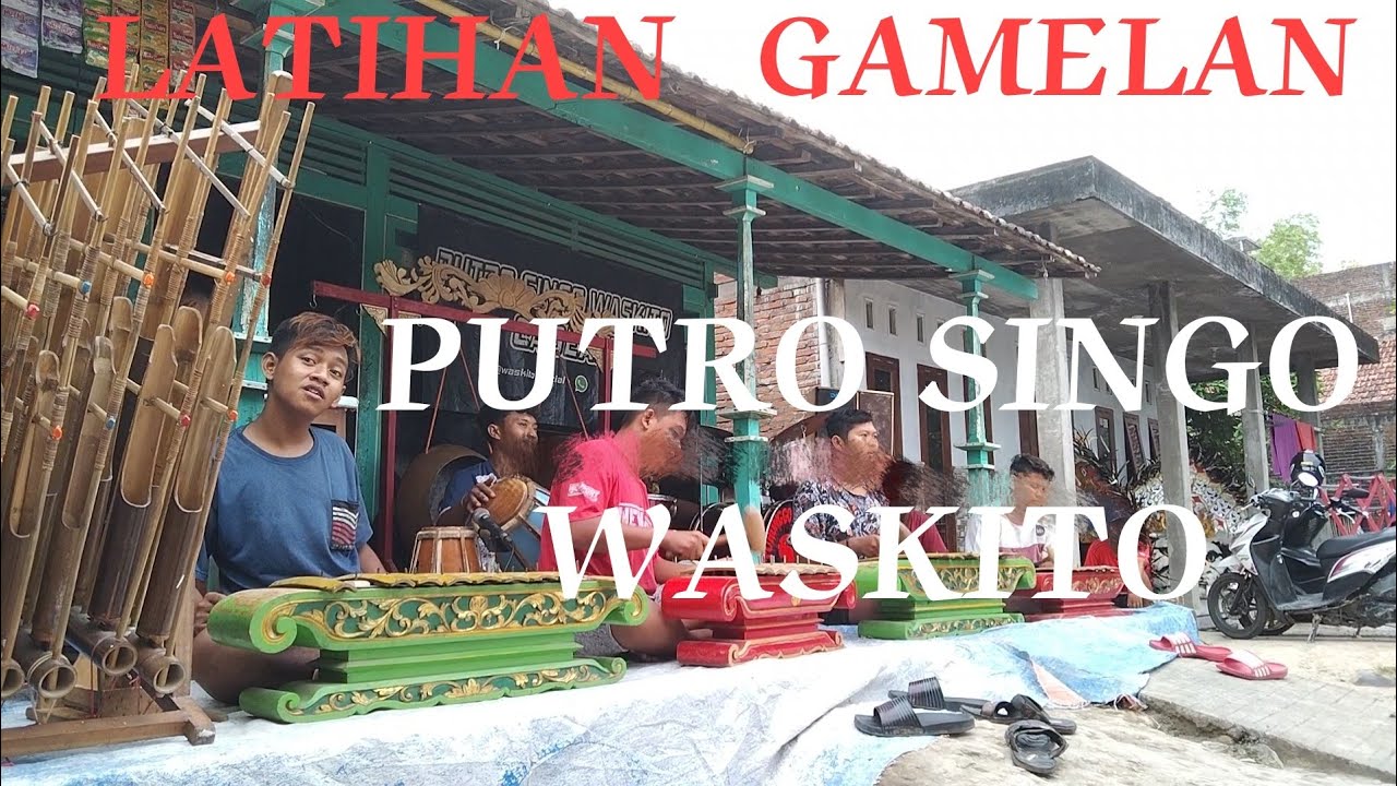 GAMELAN JAVANESE CULTURE PUTRO SINGO WASKITO