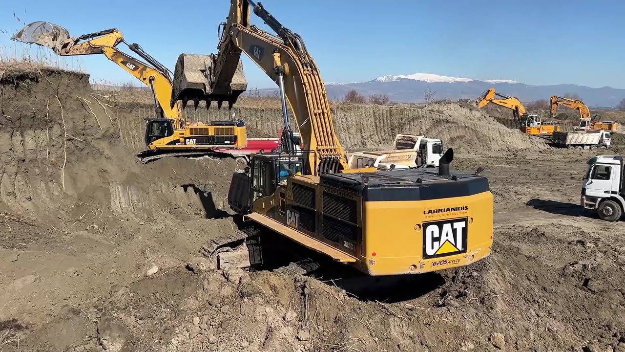 Caterpillar 385C Excavators And Liebherr 974 Loading Trucks - Sotiriadis/Labrianidis Constructions