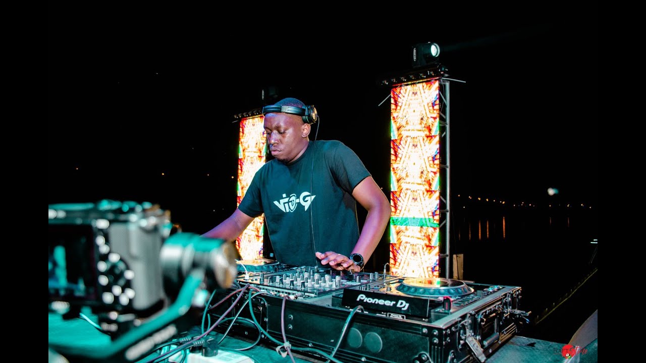 DJ Vio-G Live performance Raftstone-Tete