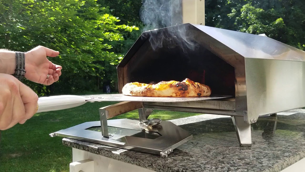 Uuni Pro  (Ooni Pro) Pizza Oven on Wood Pellets 2