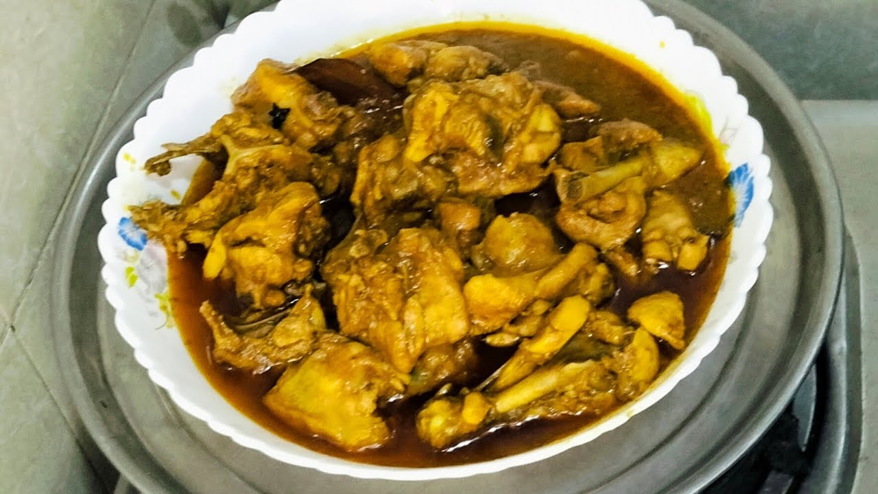 ব্রয়লার মুরগী রান্না খেতে দুর্দান্ত মজা। 