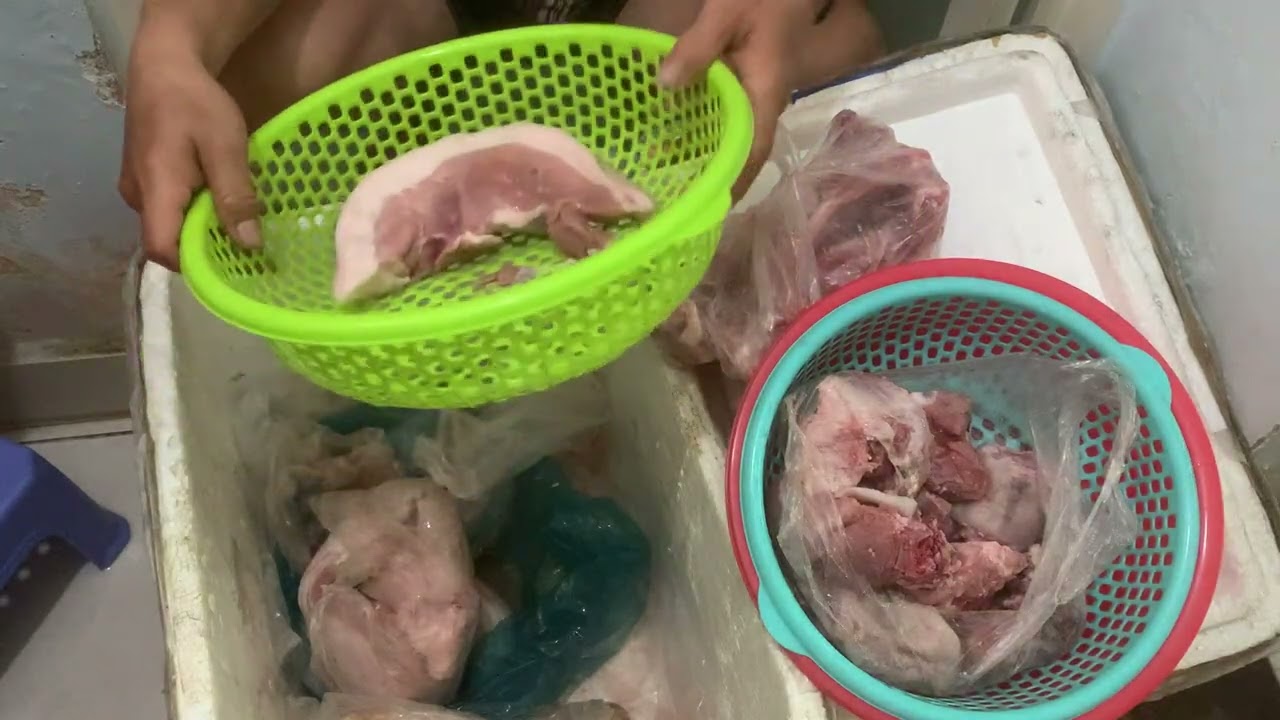 Khui Quà Tết Ở Quê Gửi Vào| Ăn Đê Sống Để Ăn. #food #tet 