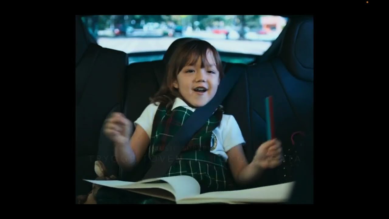 Trixie singing! Soooo cuteeeee! #dancing #cute #love 🎬🍿🎙🎼🎤