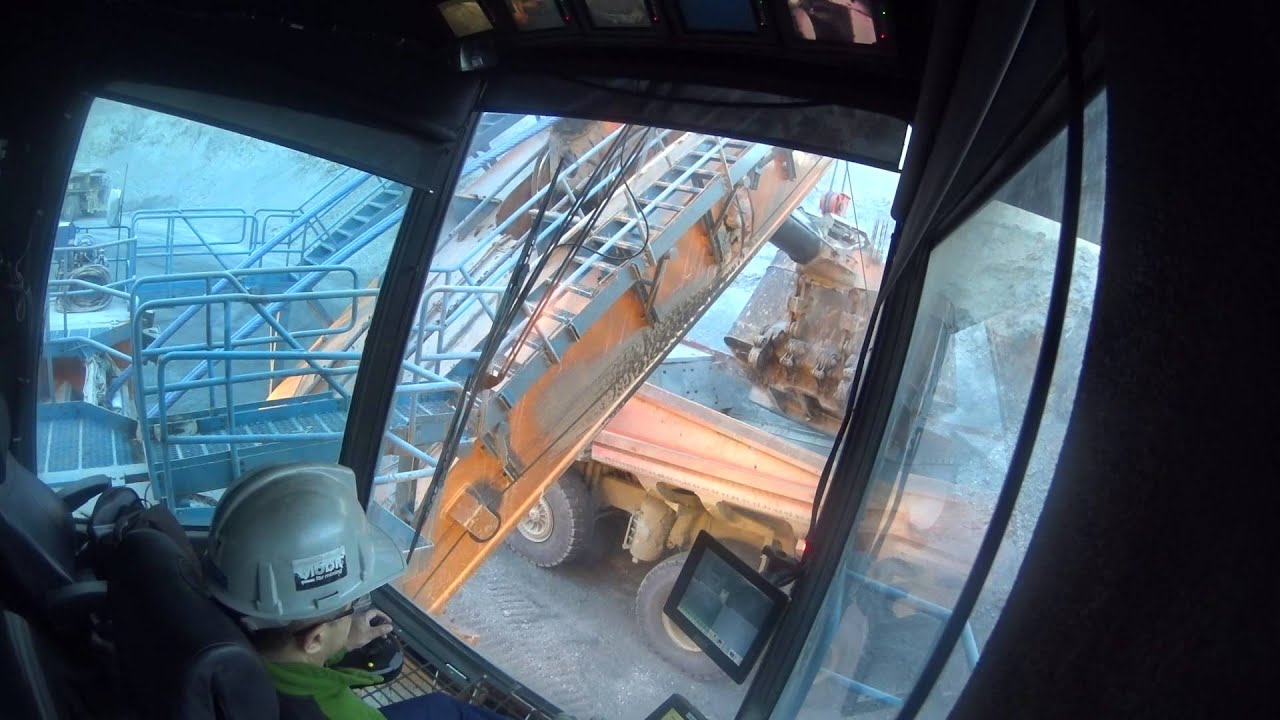 Trabajando en los Bronces,  working shovel cat 7495
